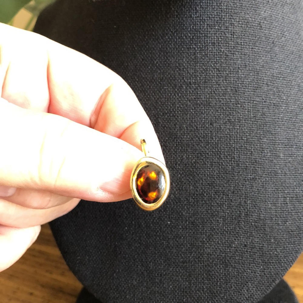 Vintage Gold Tone Tortoise Earrings - Picture 3 of 5